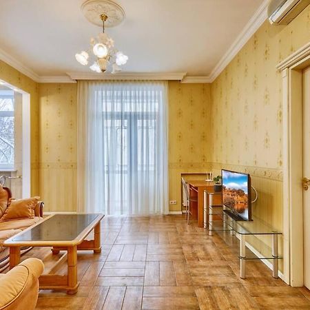 Apartment Near Bessarabsky Square Kiev Luaran gambar