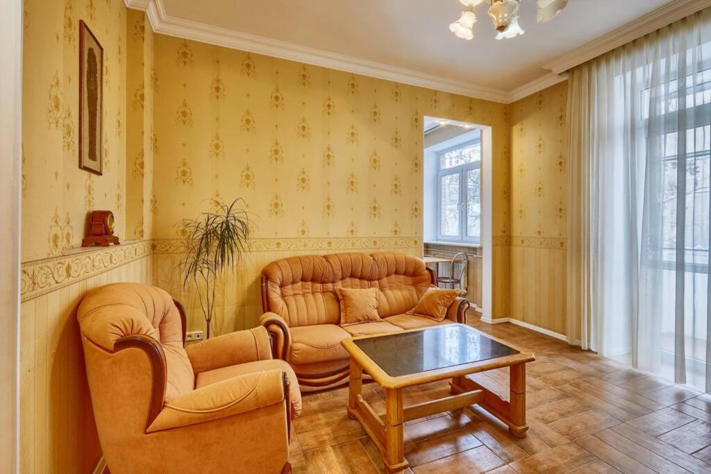Apartment Near Bessarabsky Square Kiev Luaran gambar