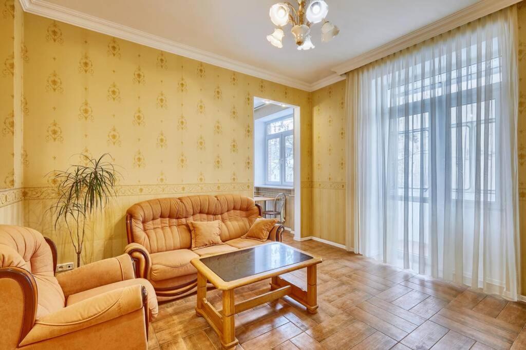 Apartment Near Bessarabsky Square Kiev Luaran gambar
