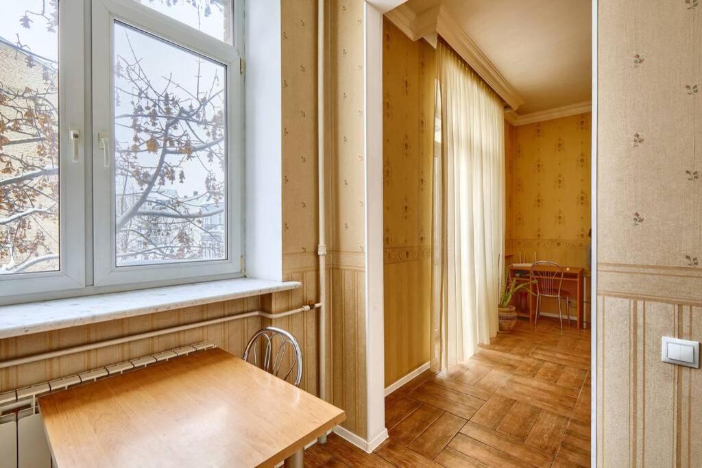 Apartment Near Bessarabsky Square Kiev Luaran gambar